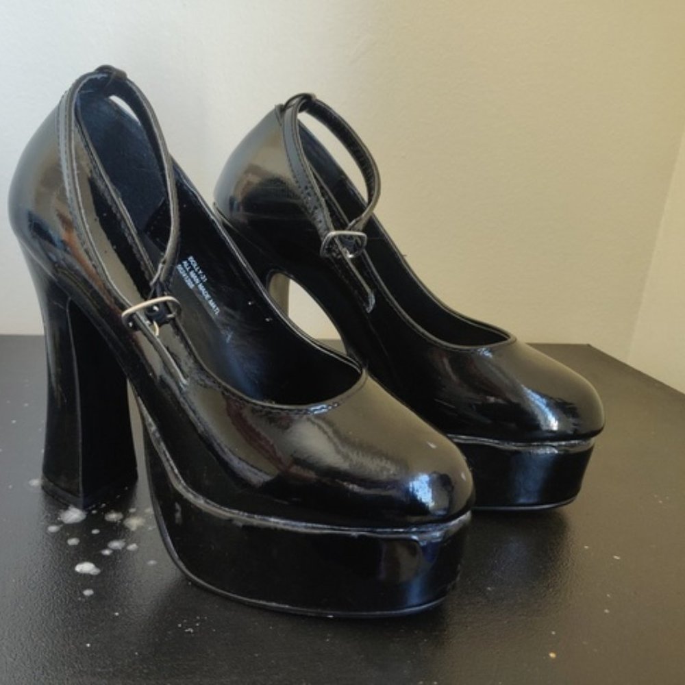❌SOLD❌ PLEASER Blk Patent Mary Jane Buckle Platform Chunky High Heels Sz 6